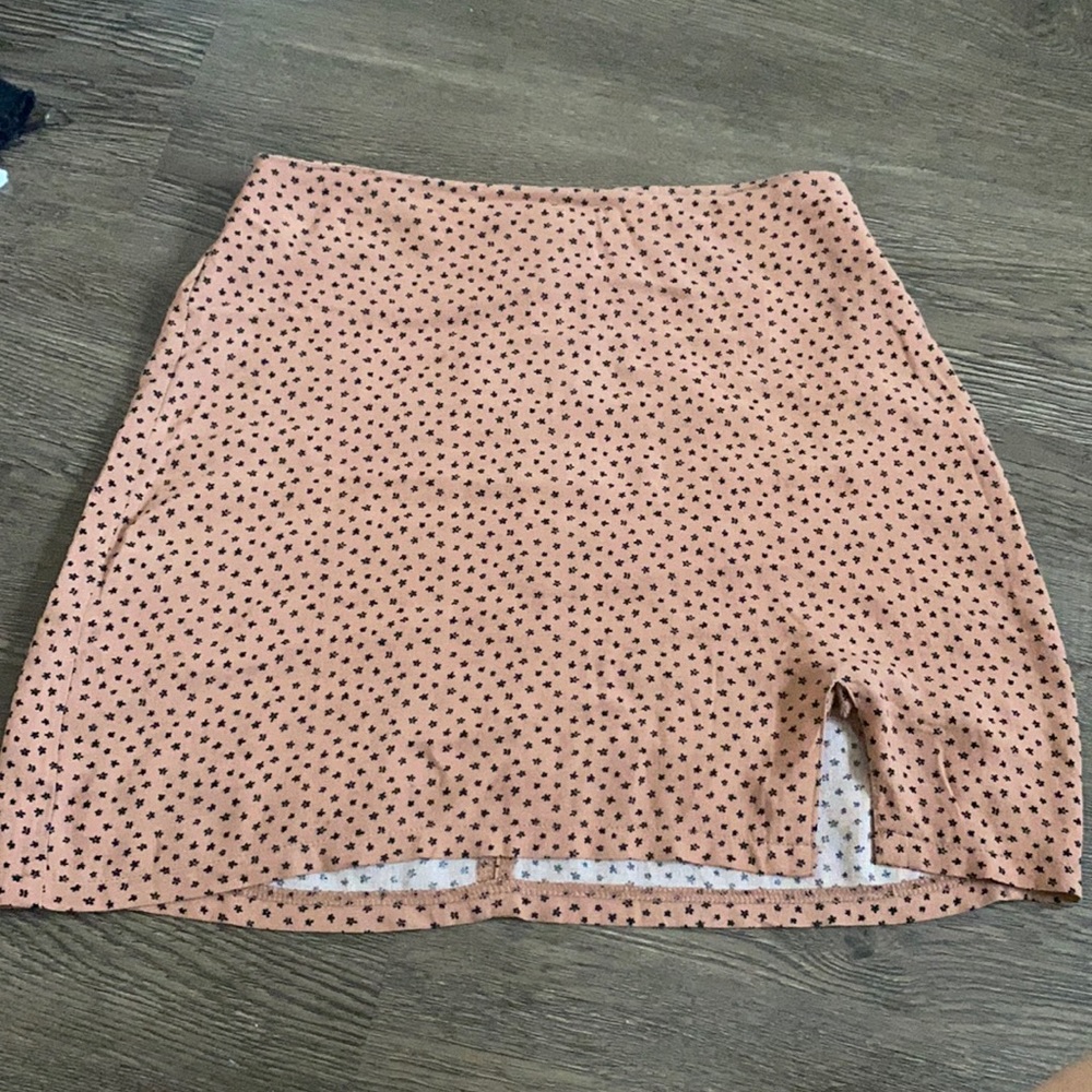 women’s mini skirt